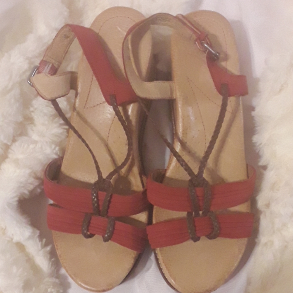 Naya red/brown wedge sandals like new
